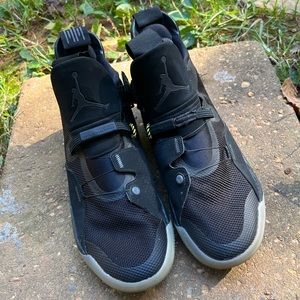 Jordan 33 “Utility Blackout”